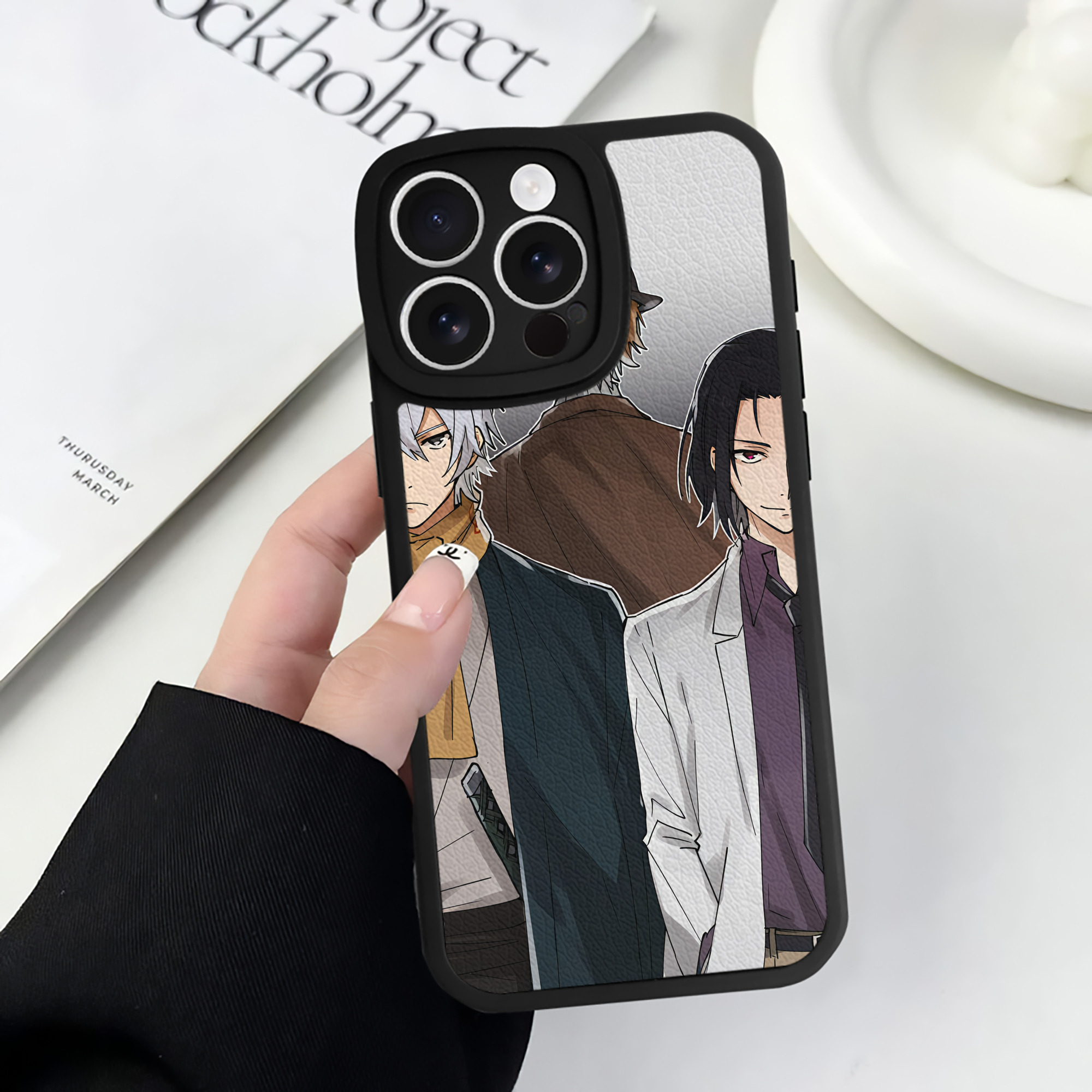 （画像用） 文豪ストレイドッグス Bungo Stray Dogs 【iPhone 16シリーズ対応】シリコンスマホケース（レザー調） 材質：シリコン